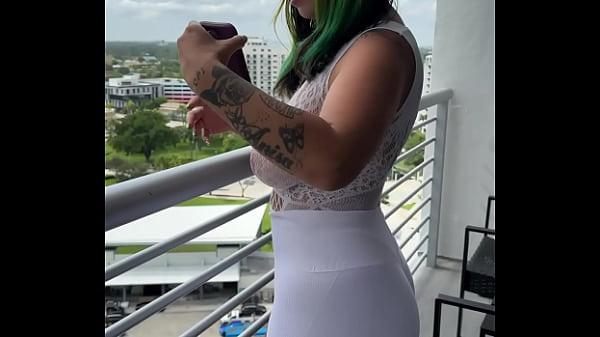 BenyBankz fucks escort in Miami