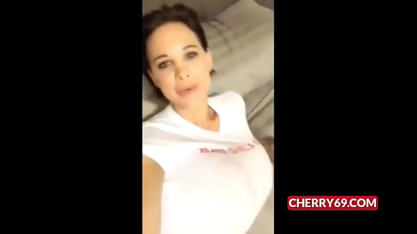 Busty UK milf amateur