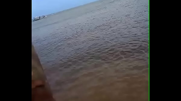 Maria pagando aquele boquete na praia