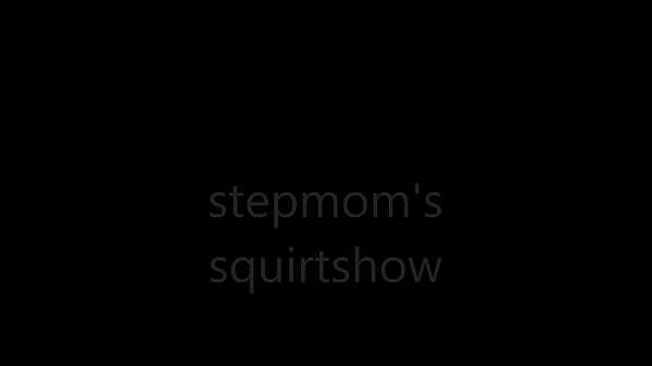 stepmom show you her squirt while she see ya jerk off