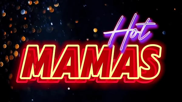 MILF latina trepando com 2 caras na frente do marido corno