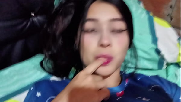 Marido y mujer tienen sexo caliente en la habitación del hotel ( CASERO REAL)