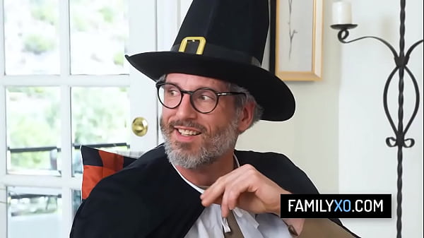 Hot stepfamily foursome for Thanksgiving – Chanel Camryn, Tiffani Madison