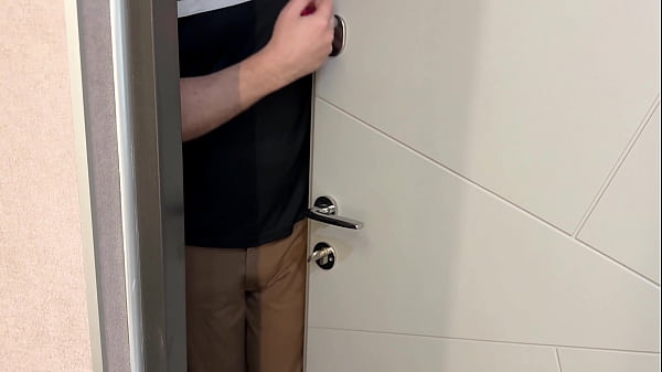 Real Cheating – Fucked My Wife’s Stupid Friend While She Was Out – Russian Amateur with Conversations