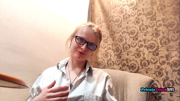 Sexy Russian MILF masturbate Pussy with big banana and end squirt then eat the fruit